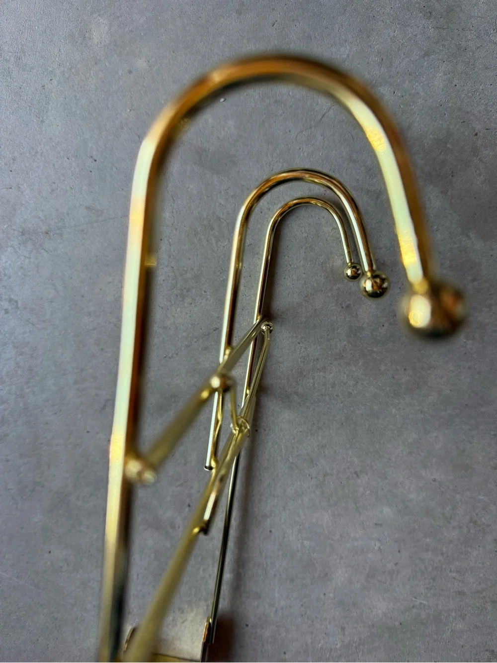 N/A elegant gold